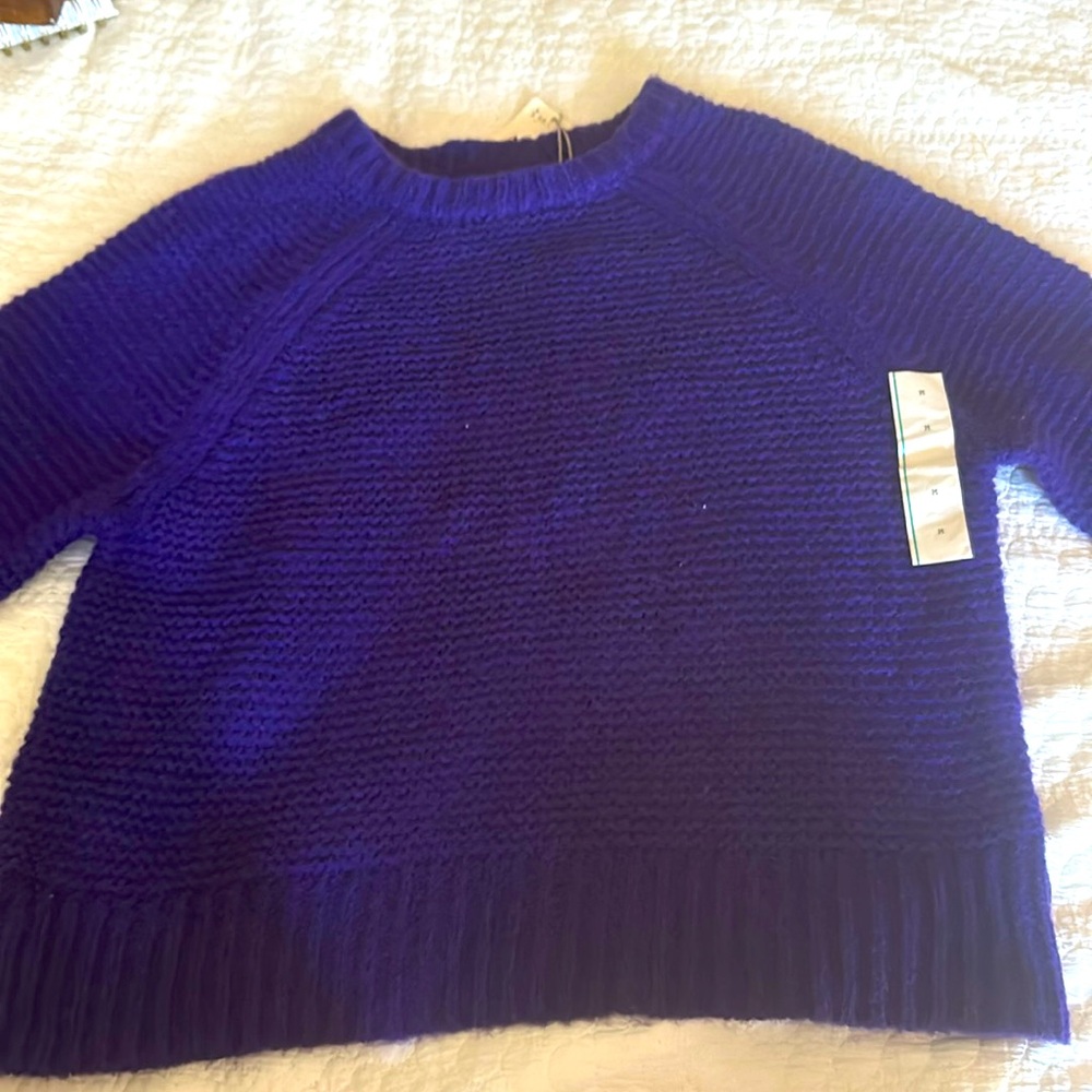 Women’s purple crewneck
